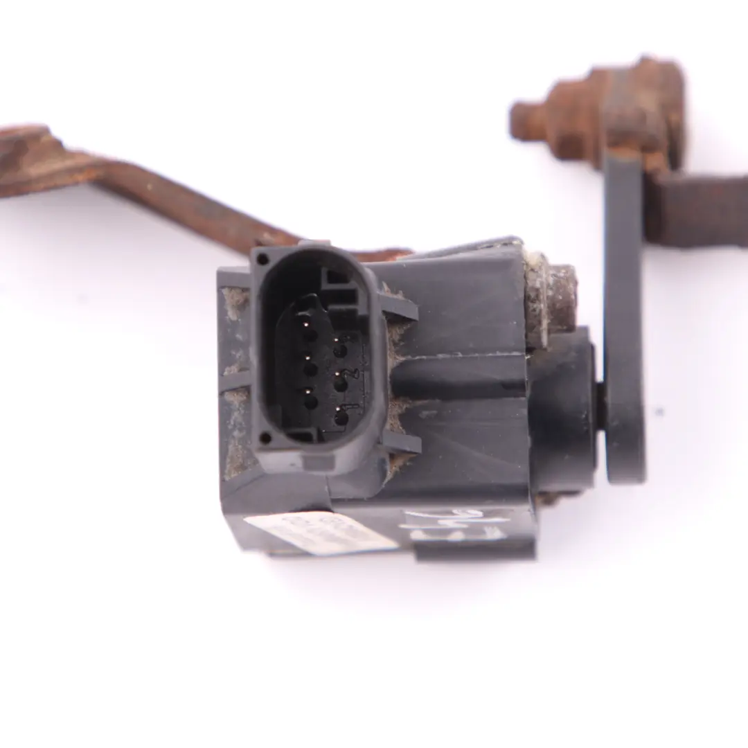 Sensor de nivel de control de faros para BMW X3 X5 E46 E53 E60 E61 E65 E83 con número de pieza 1093698 BMW X3 X5 E46 E53 E60 E61 E65 E83 Sensor de nivel de control de faros - SKU 1093698-1 - Número de pieza 1093698