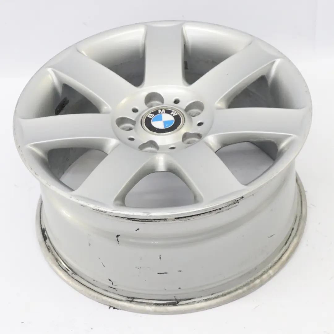 Silberne Leichtmetallfelge 17" Sternspeichen 44 ET:47 8J für BMW E36 E46 mit Teilenummer 1094506 BMW E36 E46 Silberne Leichtmetallfelge 17" Sternspeichen 44 ET:47 8J - SKU 1094506-3 - Teilenummer 1094506