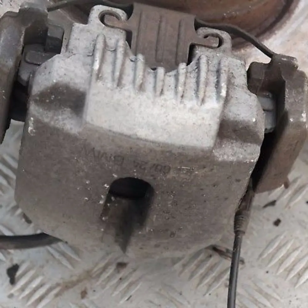 M57 Radträger Hinten Rechts für BMW X5 er E53 3.0d mit Teilenummer 1095240 BMW X5 er E53 3.0d M57 Radträger Hinten Rechts - SKU 1095240-1 - Teilenummer 1095240