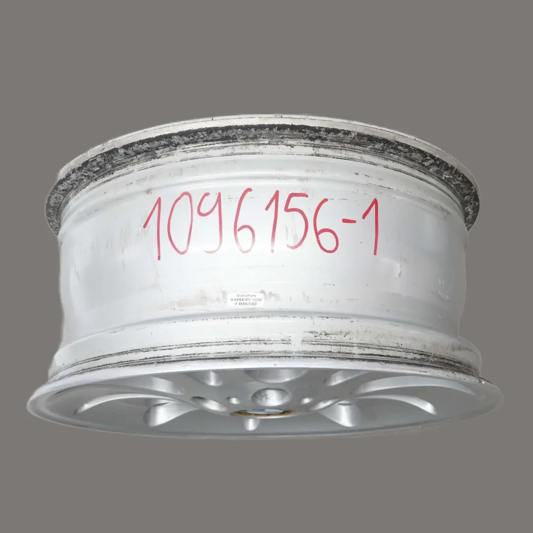 Jantes Alu Alliage 17" 56 7,5J ET:40 pour BMW X5 E53 à propos du numéro de pièce 1096156 BMW X5 E53 Jantes Alu Alliage 17" 56 7,5J ET:40 - SKU 1096156-1 - Numéro de pièce 1096156