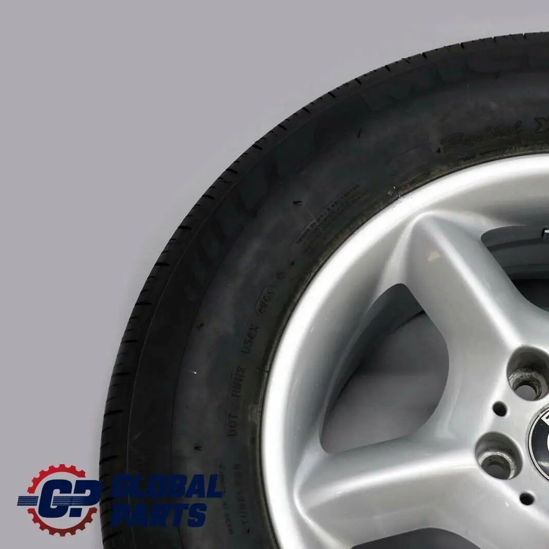 Jantes Alu Alliage de Roue a Disque 17" 235/65 etoile Spoke 57 7,5J pour BMW X5 E53 à propos du numéro de pièce 1096159 BMW X5 E53 Jantes Alu Alliage de Roue a Disque 17" 235/65 etoile Spoke 57 7,5J - SKU 1096159-2 - Numéro de pièce 1096159