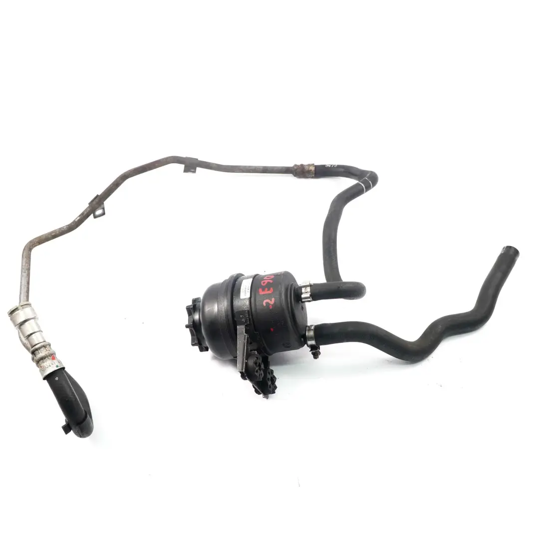 M57N2 Zbiornik Wspomagania Płynu 1097164 do BMW E90 o numerze 6796348 BMW E90 M57N2 Zbiornik Wspomagania Płynu 1097164 - SKU 1097164-2 - Numer Części 6796348