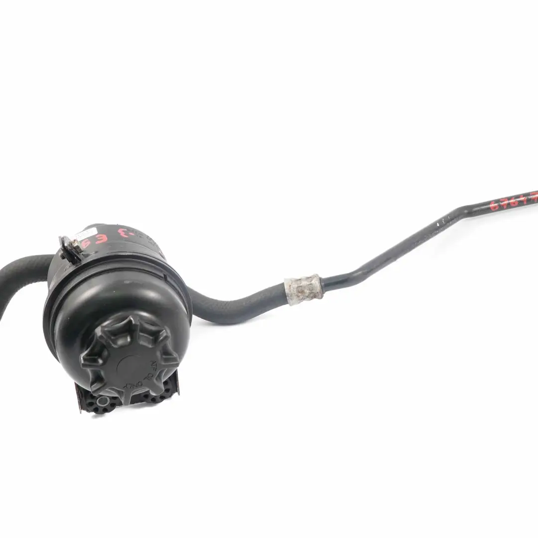 Depósito Línea Retorno Tanque Dirección Asistida N45 N46 para BMW E87 E90 E92 con número de pieza 1097164 BMW E87 E90 E92 Depósito Línea Retorno Tanque Dirección Asistida N45 N46 - SKU 1097164-3 - Número de pieza 1097164