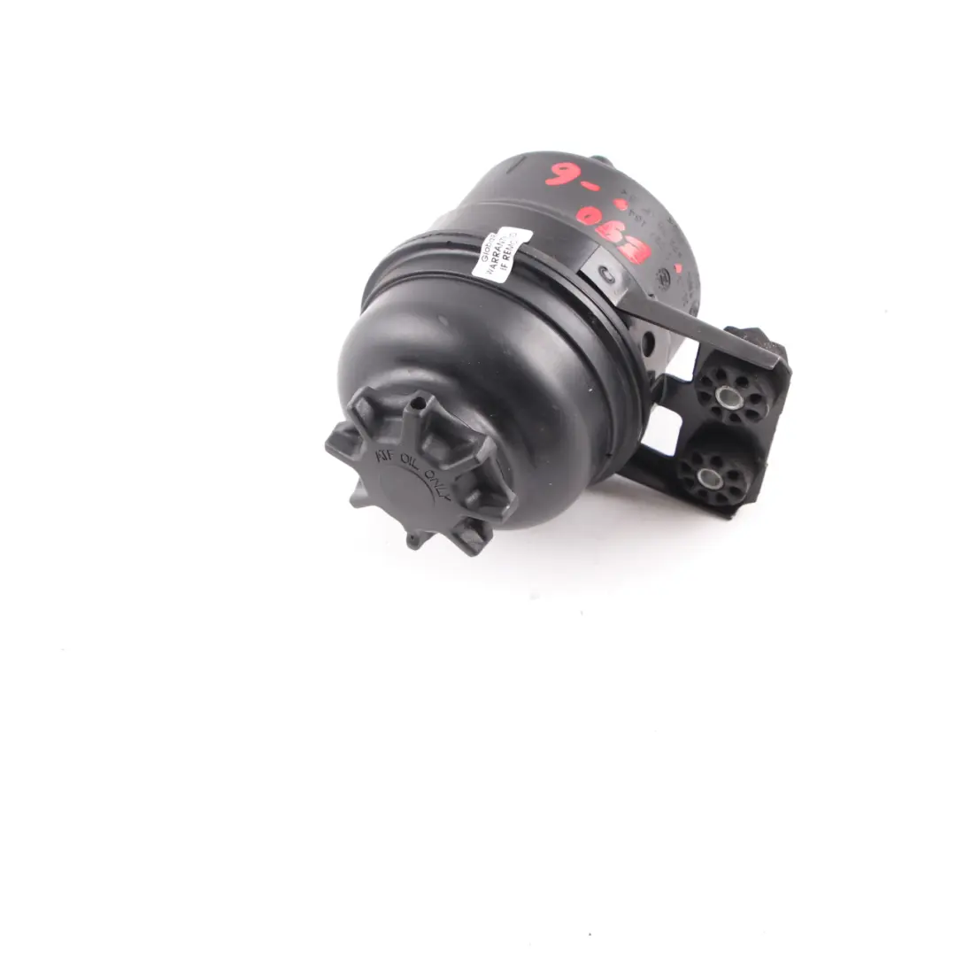 Bouteille liquide de direction assistée pour BMW E60 E61 E81 E87 E90 E91 à propos du numéro de pièce 1097164 BMW E60 E61 E81 E87 E90 E91 Bouteille liquide de direction assistée - SKU 1097164-6 - Numéro de pièce 1097164
