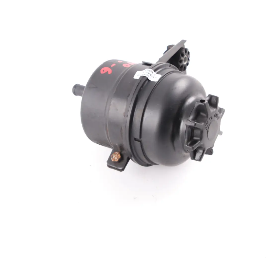 Oil Power Steering Fluid Tank Bottle to BMW E60 E61 E81 E87 E90 E91 with Part number 1097164 BMW E60 E61 E81 E87 E90 E91 Oil Power Steering Fluid Tank Bottle - SKU 1097164-6 - Part number 1097164