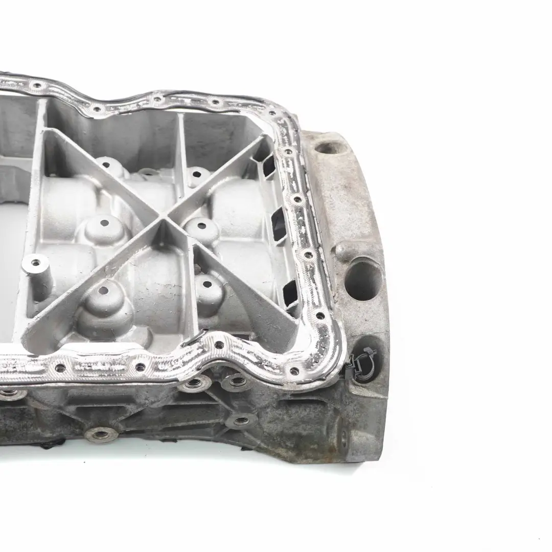 Carter para Renault Trafic II Vivaro B 2.0 DCI Motor Diesel con número de pieza 110174229R Renault Trafic II Vivaro B 2.0 DCI Motor Diesel Carter - SKU 110174229R - Número de pieza 110174229R