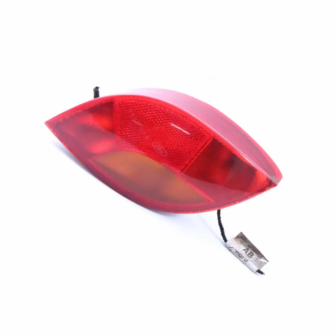 MK1 Lampada posteriore destra Fanale posteriore laterale 97KG13N004AB per Ford Ka con numero di parte 1105788 Ford Ka MK1 Lampada posteriore destra Fanale posteriore laterale 97KG13N004AB - SKU 1105788 - Numero di parte 1105788