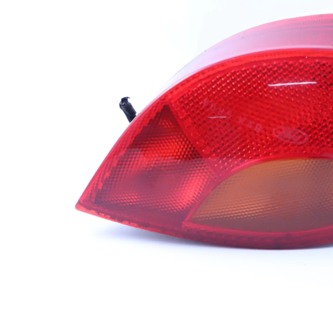 MK1 Lampada posteriore destra Fanale posteriore laterale 97KG13N004AB per Ford Ka con numero di parte 1105788 Ford Ka MK1 Lampada posteriore destra Fanale posteriore laterale 97KG13N004AB - SKU 1105788 - Numero di parte 1105788