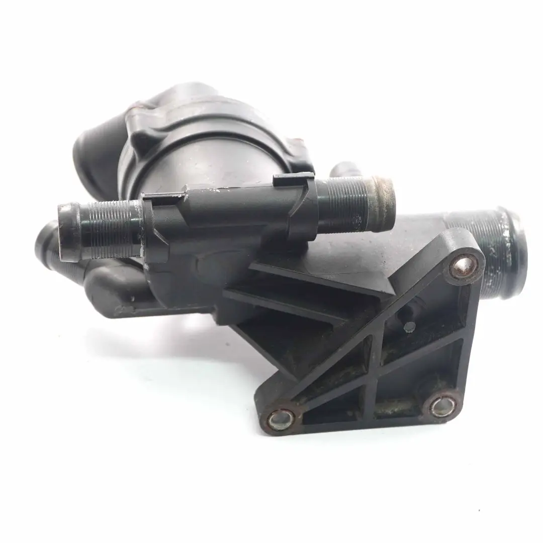 Thermostat Coolant Housing to Renault Trafic III Opel Vivaro B 1.6 DCi with Part number 110615482R Renault Trafic III Opel Vivaro B 1.6 DCi Thermostat Coolant Housing - SKU 110615482R - Part number 110615482R