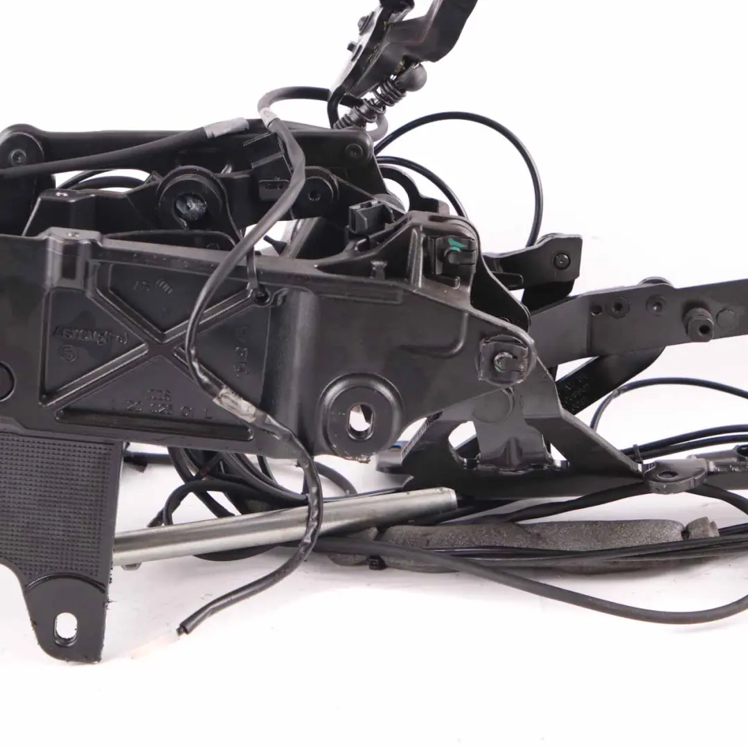 Folding Top Roof Frame Arm Hinge Lock Left N/S to Mercedes SLK R171 with Part number 11202510000 Mercedes SLK R171 Folding Top Roof Frame Arm Hinge Lock Left N/S - SKU 11202510000 - Part number 11202510000