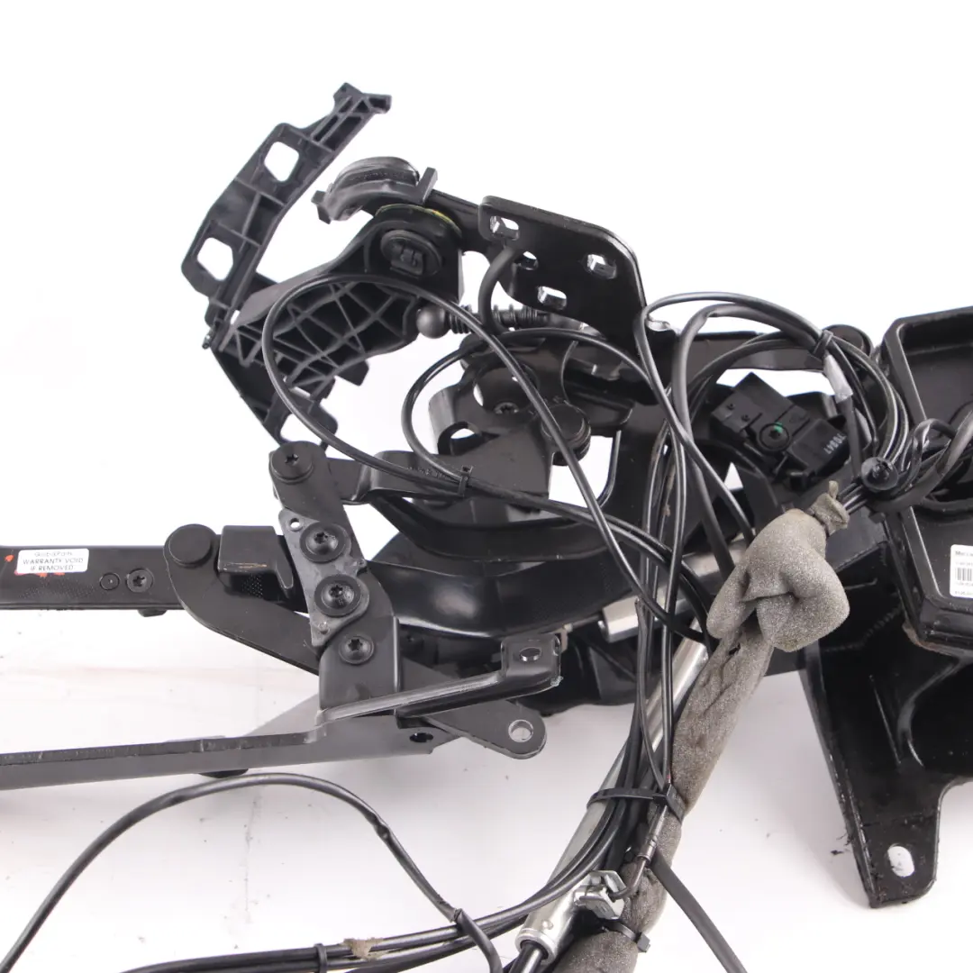 Folding Top Roof Frame Arm Hinge Lock Left N/S to Mercedes SLK R171 with Part number 11202510000 Mercedes SLK R171 Folding Top Roof Frame Arm Hinge Lock Left N/S - SKU 11202510000 - Part number 11202510000