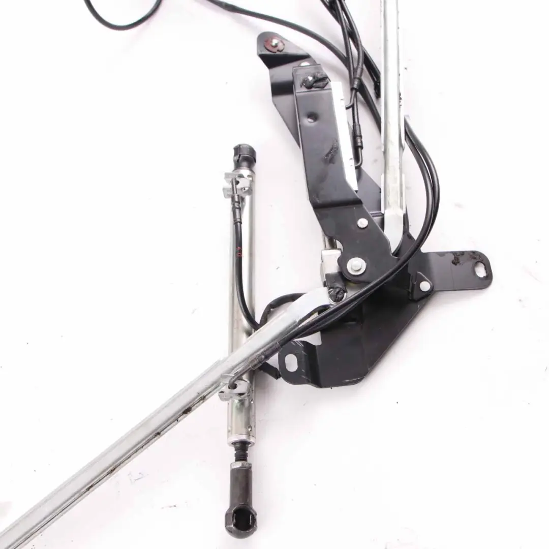 Folding Top Roof Frame Arm Hinge Lock Right O/S to Mercedes SLK R171 with Part number 11202520000 Mercedes SLK R171 Folding Top Roof Frame Arm Hinge Lock Right O/S - SKU 11202520000 - Part number 11202520000