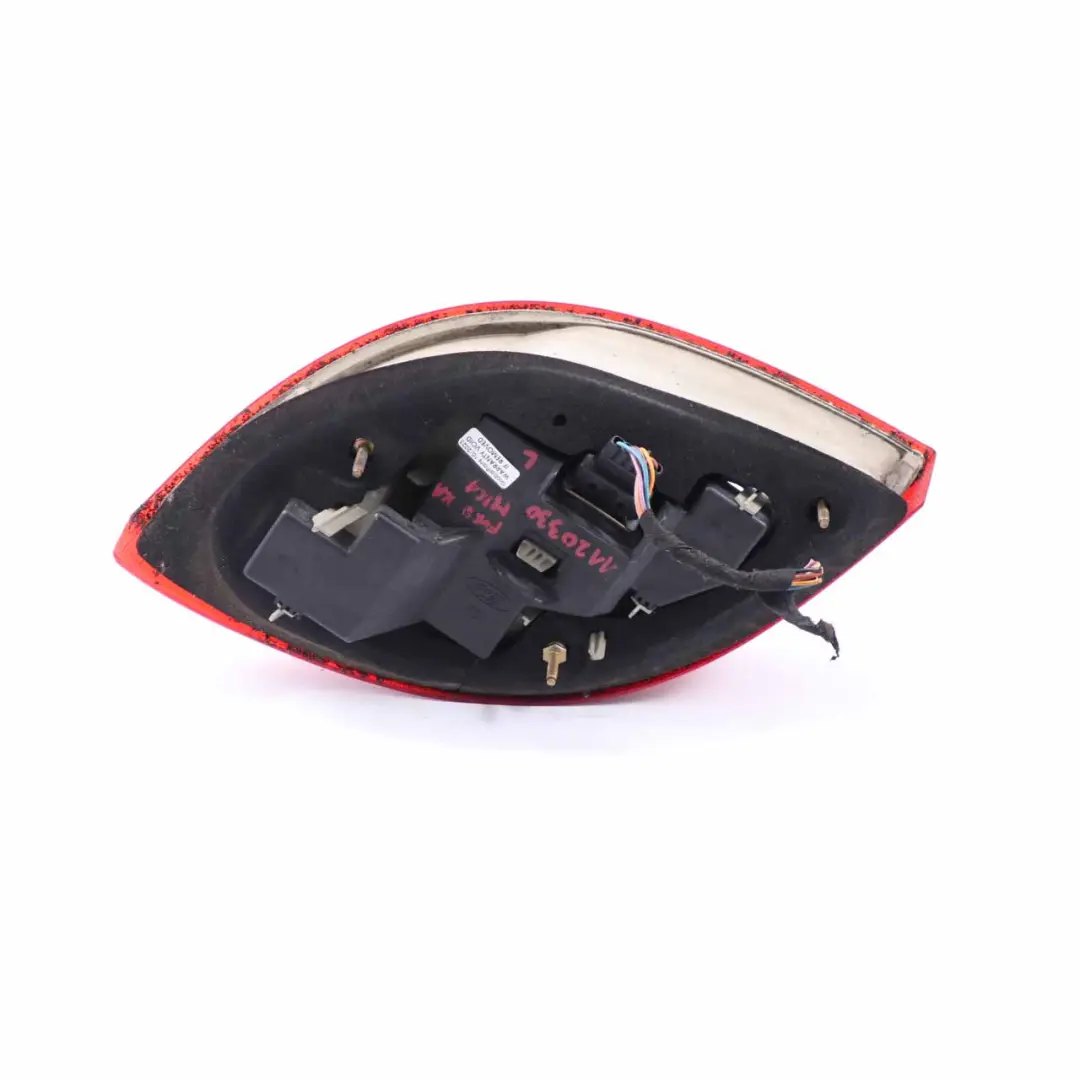 MK1 Luz Trasera Izquierda Panel Lateral 97KG13N004BA para Ford Ka con número de pieza 1120330 Ford Ka MK1 Luz Trasera Izquierda Panel Lateral 97KG13N004BA - SKU 1120330 - Número de pieza 1120330