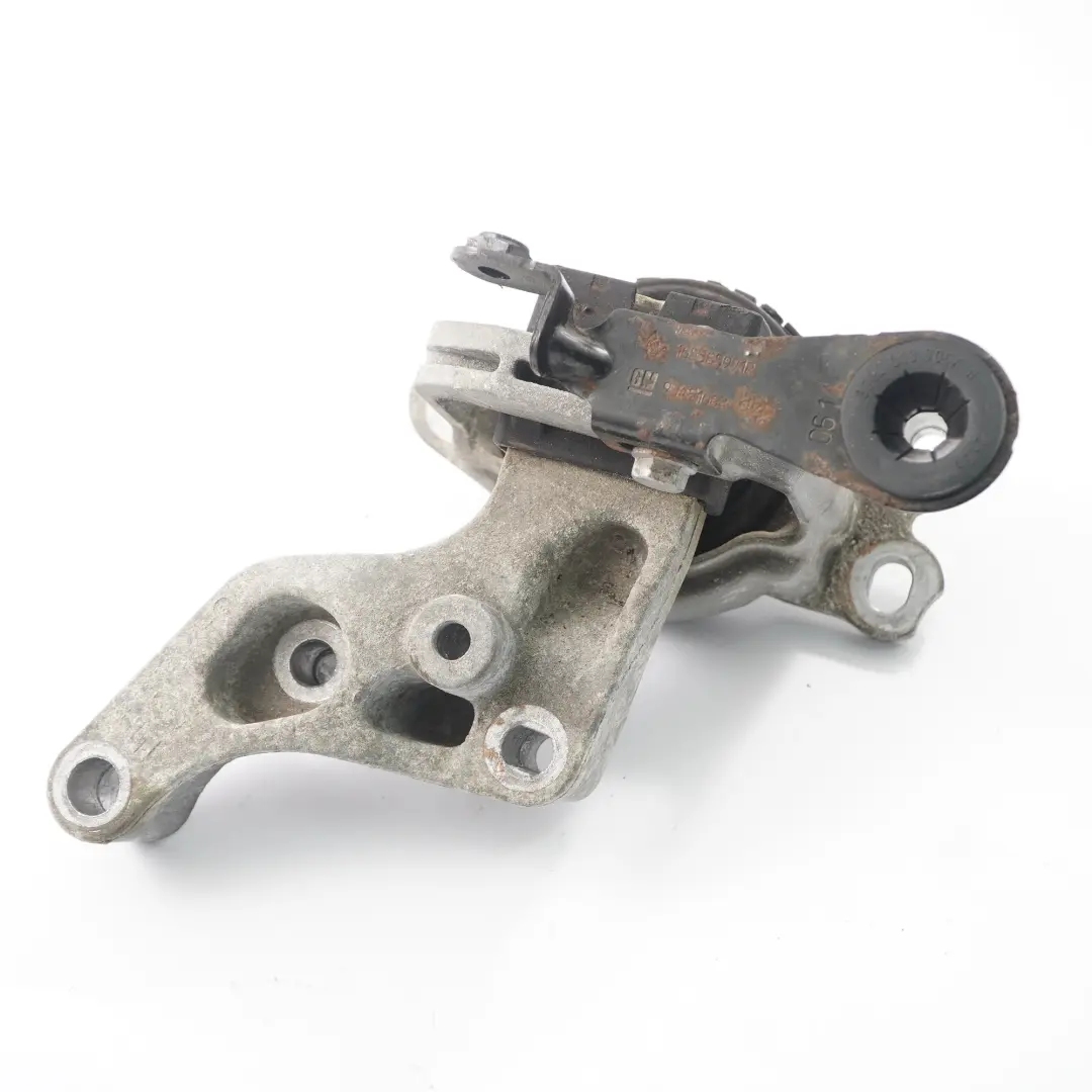 Supporto motore staffa destra per Renault Trafic III Opel Vivaro B con numero di parte 112101360R Renault Trafic III Opel Vivaro B Supporto motore staffa destra - SKU 112101360R - Numero di parte 112101360R