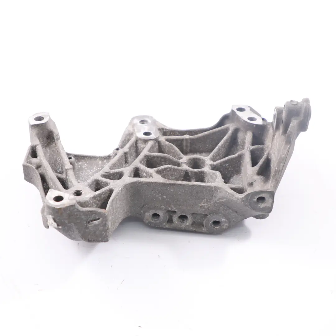 Support Moteur Droit pour Renault Trafic III Vivaro B 1.6 DCi à propos du numéro de pièce 112313054R Renault Trafic III Vivaro B 1.6 DCi Support Moteur Droit - SKU 112313054R - Numéro de pièce 112313054R