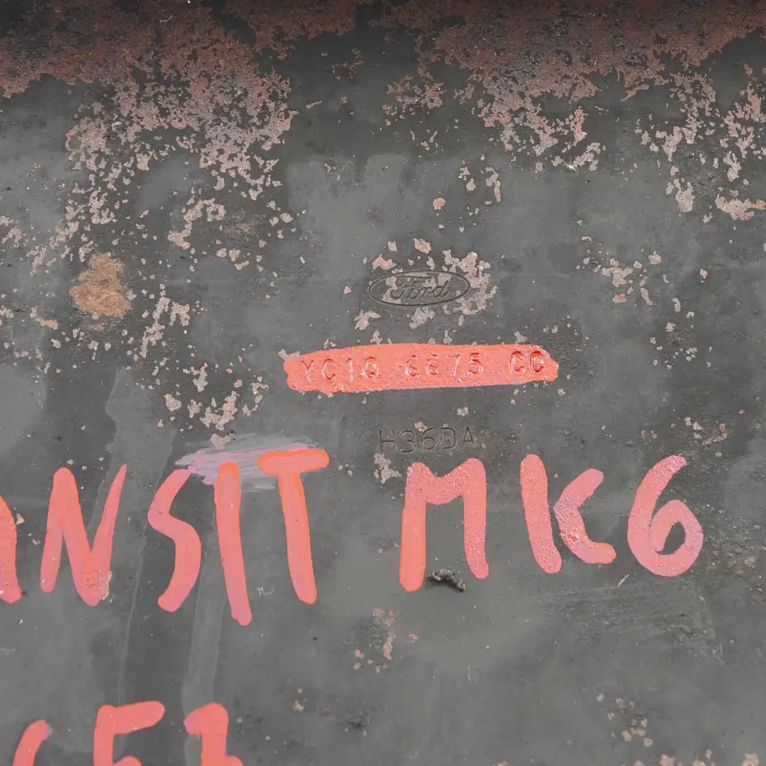 MK6 2.4 Diesel Motore coppa olio YC106675CC per Ford Transit con numero di parte 114657 Ford Transit MK6 2.4 Diesel Motore coppa olio YC106675CC - SKU 114657 - Numero di parte 114657