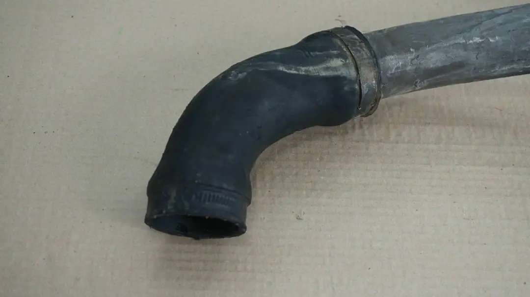 M57 3.0d Motore Intercooler EGR Tubo di Pressione per BMW X5 E53 con numero di parte 11612248045 BMW X5 E53 M57 3.0d Motore Intercooler EGR Tubo di Pressione - SKU 11612248045 - Numero di parte 11612248045