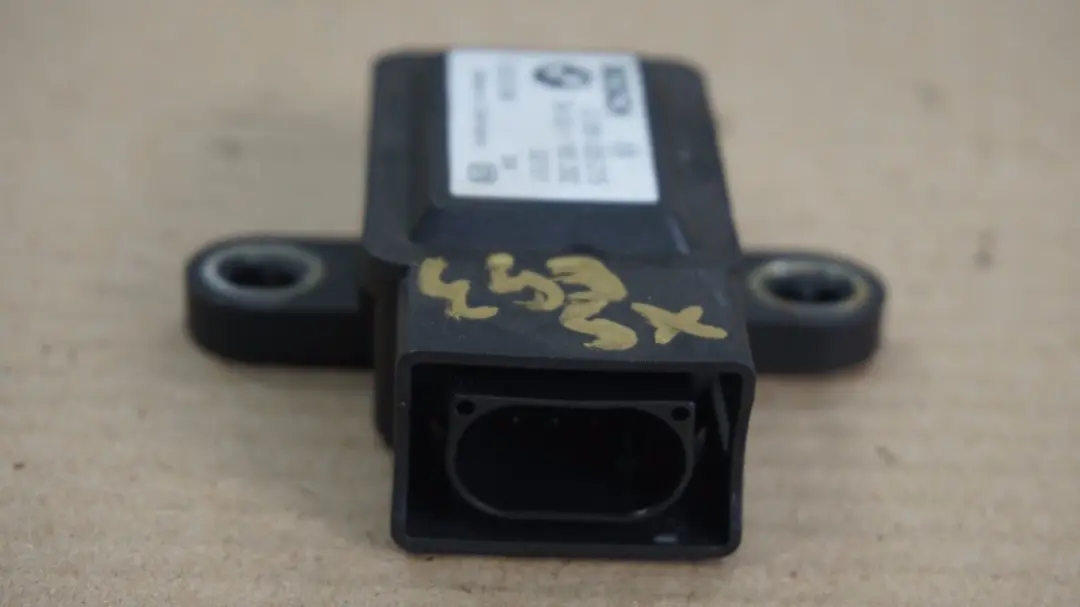 Drehratensensor Sensor für BMW 3 5 7 Z8 X5 er E38 E39 E46 E52 E53 mit Teilenummer 34521165292 BMW 3 5 7 Z8 X5 er E38 E39 E46 E52 E53 Drehratensensor Sensor - SKU 1165292 - Teilenummer 34521165292