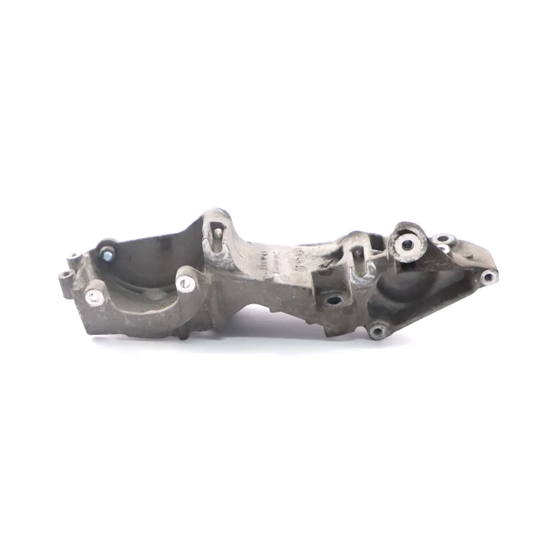 Soporte de alternador Renault Master III DCI para con número de pieza 117103585R Soporte de alternador Renault Master III DCI - SKU 117103585R - Número de pieza 117103585R