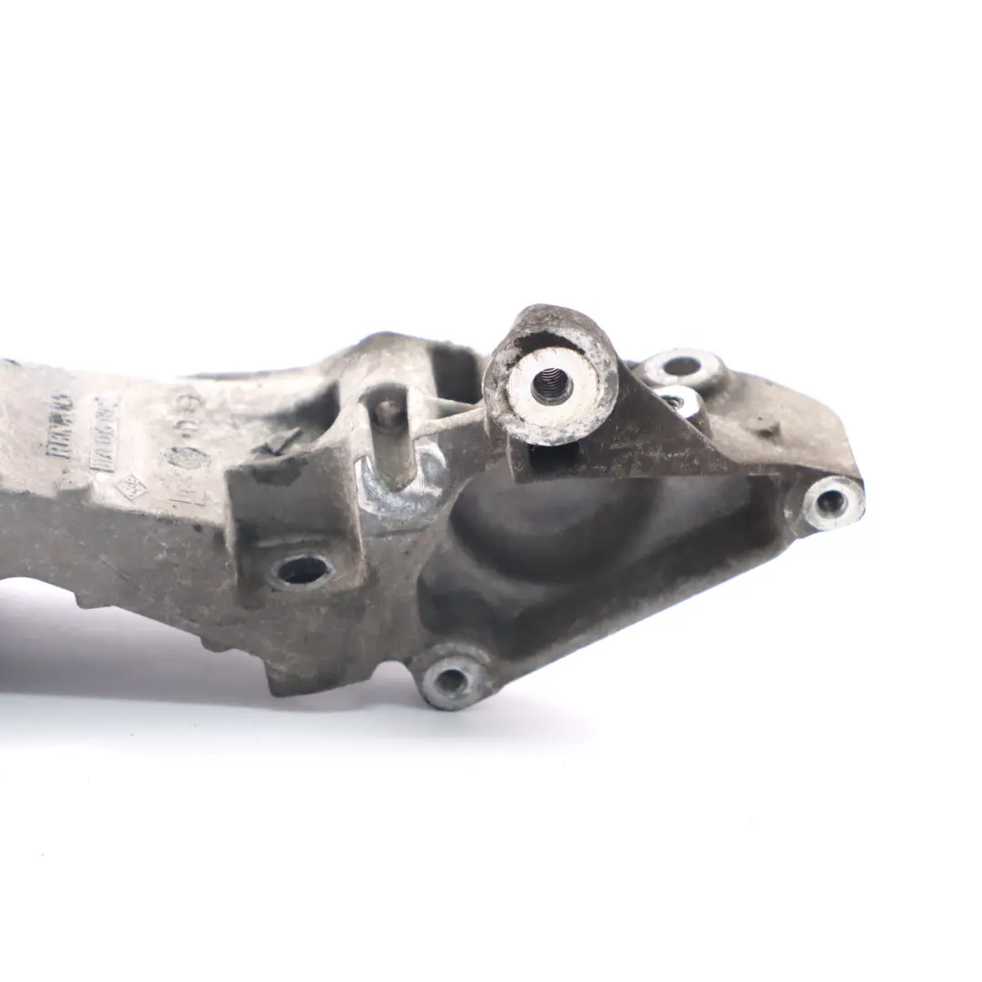 Support Alternateur pour Renault Master III DCI à propos du numéro de pièce 117103585R Renault Master III DCI Support Alternateur - SKU 117103585R - Numéro de pièce 117103585R