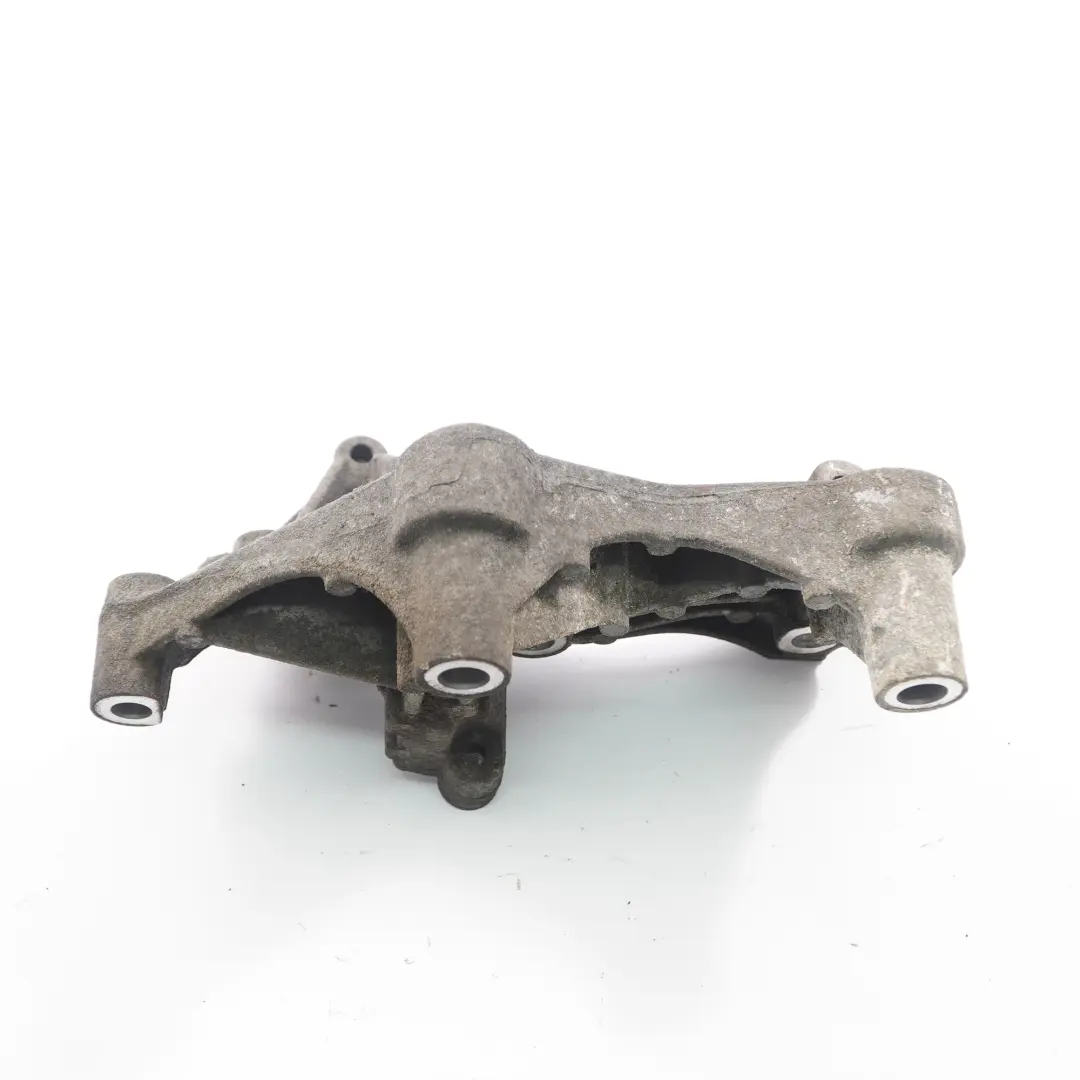 Alternator Bracket Mount to Renault Trafic 3 Vauxhall Vivaro B 1.6 DCI with Part number 117105124R Renault Trafic 3 Vauxhall Vivaro B 1.6 DCI Alternator Bracket Mount - SKU 117105124R - Part number 117105124R