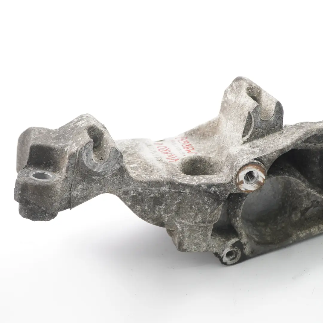 Renault Traifc Vauxhall Vivaro Alternator Bracket Mount Holder - SKU 117109477R - Part number 117109477R