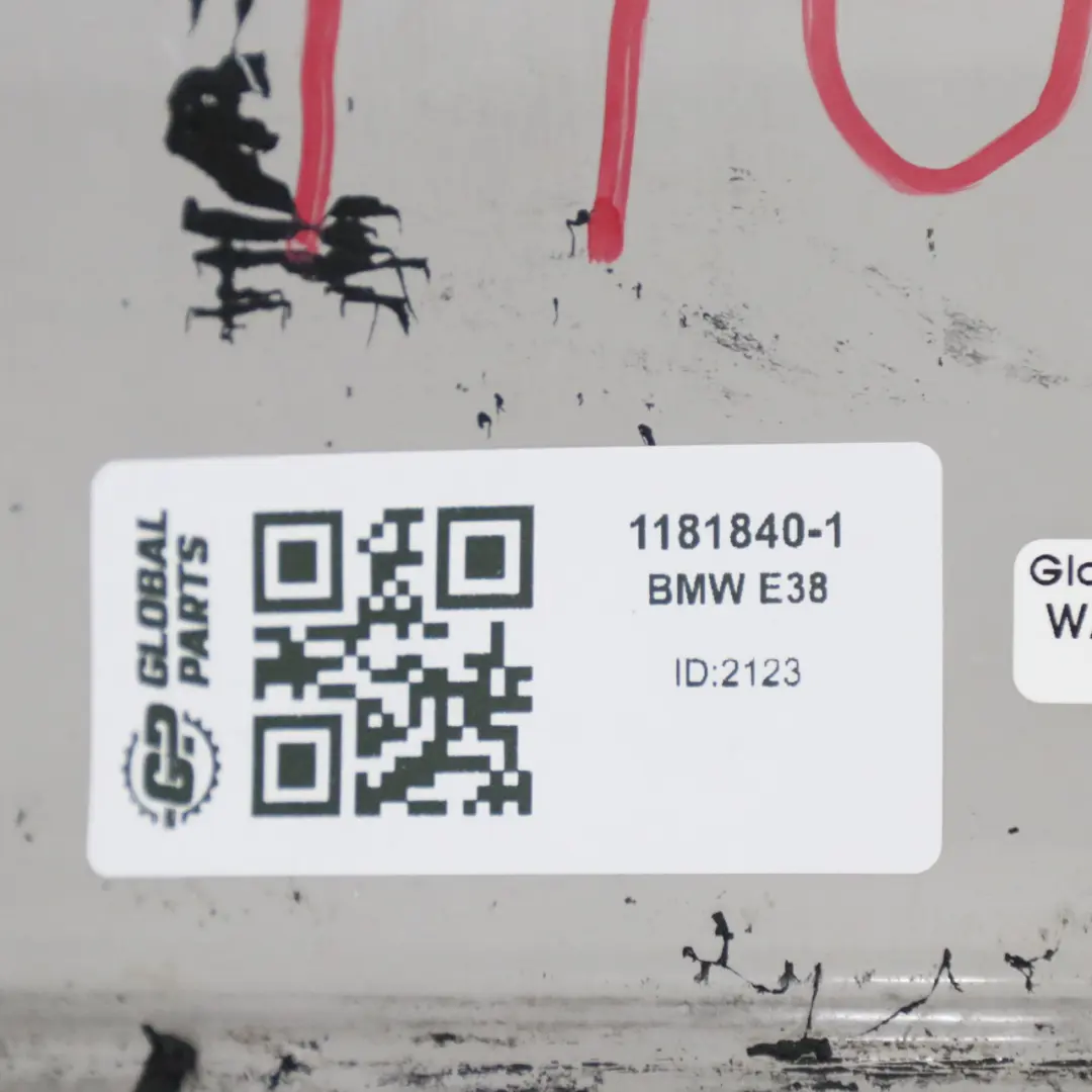 Srebrna Felga Aluminiowa 16" Styling 6 7.5J ET:20 do BMW E38 o numerze 1181840 BMW E38 Srebrna Felga Aluminiowa 16" Styling 6 7.5J ET:20 - SKU 1181840-1 - Numer Części 1181840