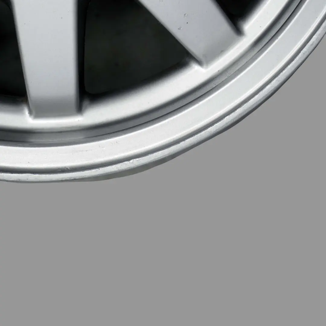 Felga aluminiowa 15" 7J do BMW E36 E46 o numerze 1182607 BMW E36 E46 Felga aluminiowa 15" 7J - SKU 1182607-1 - Numer Części 1182607