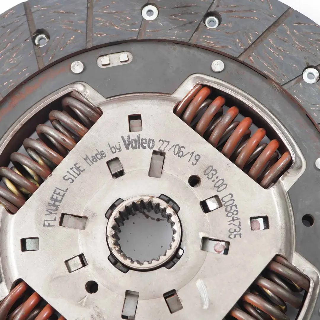 Zweimassenschwungrad Kupplungssatz manuell für Ford Transit Connect 1.8 TDCi mit Teilenummer 1228894 Ford Transit Connect 1.8 TDCi Zweimassenschwungrad Kupplungssatz manuell - SKU 1228894 - Teilenummer 1228894