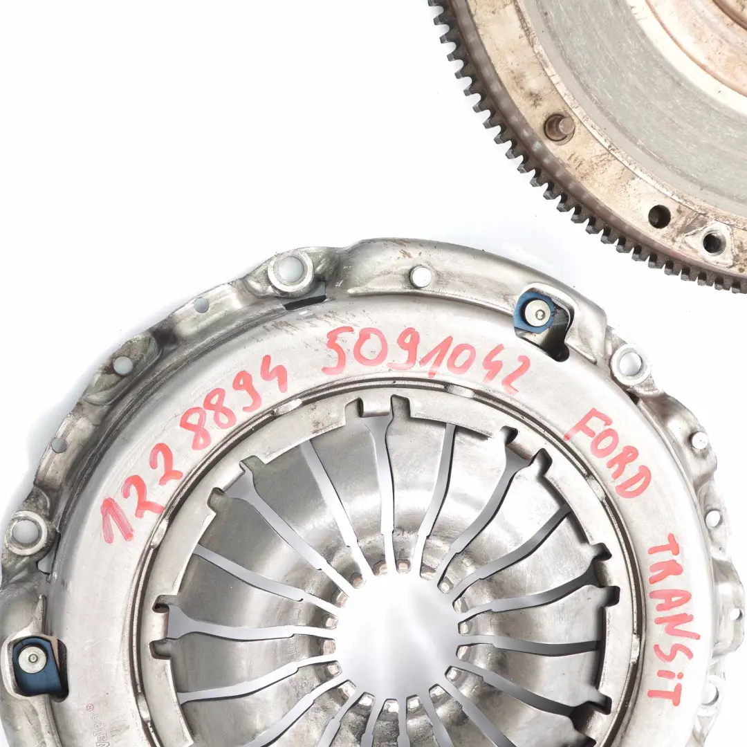Mass Flywheel Clutch Kit Manual to Ford Transit Connect 1.8 TDCi Dual Twin with Part number 1228894 Ford Transit Connect 1.8 TDCi Dual Twin Mass Flywheel Clutch Kit Manual - SKU 1228894 - Part number 1228894