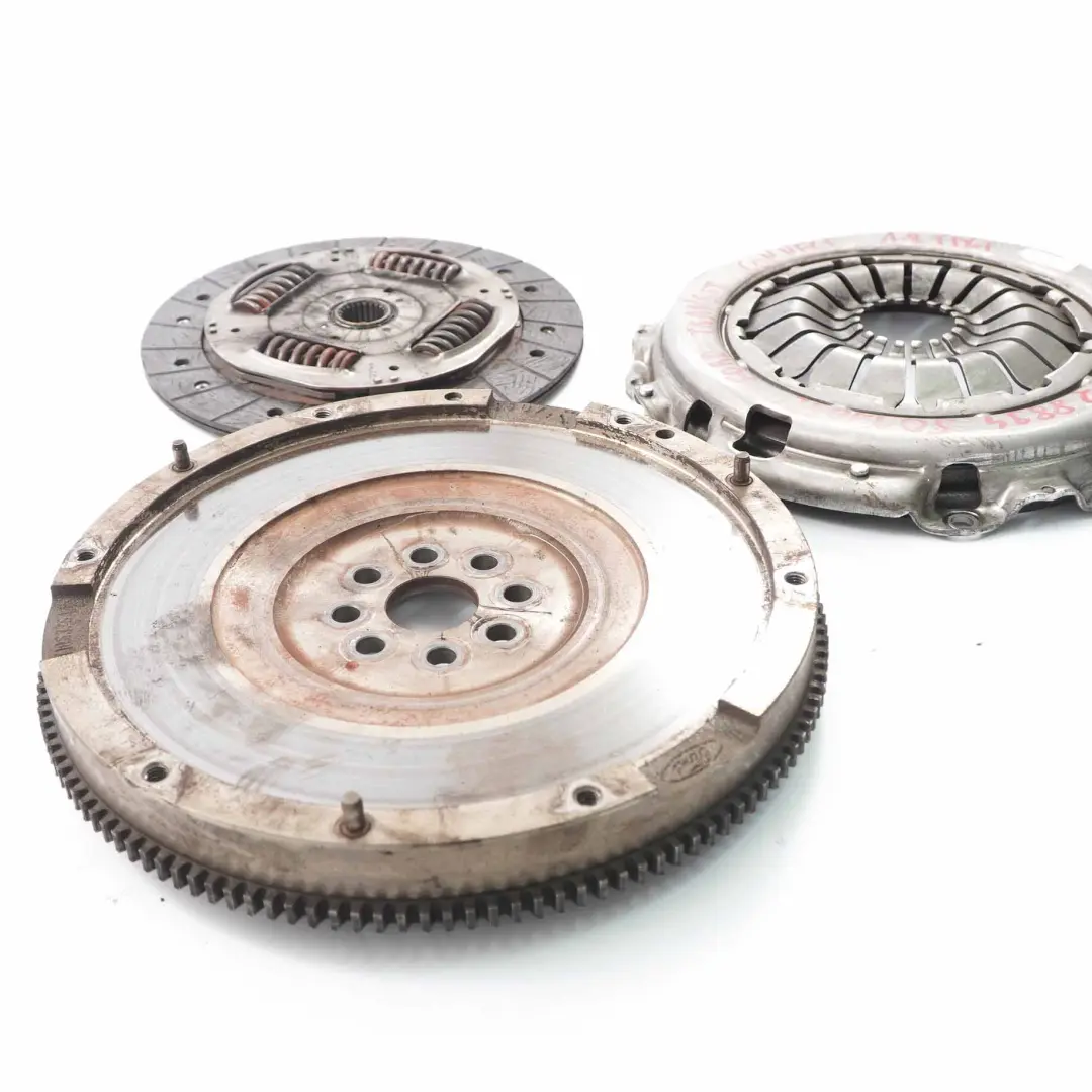 Zweimassenschwungrad Kupplungssatz manuell für Ford Transit Connect 1.8 TDCi mit Teilenummer 1228894 Ford Transit Connect 1.8 TDCi Zweimassenschwungrad Kupplungssatz manuell - SKU 1228894 - Teilenummer 1228894
