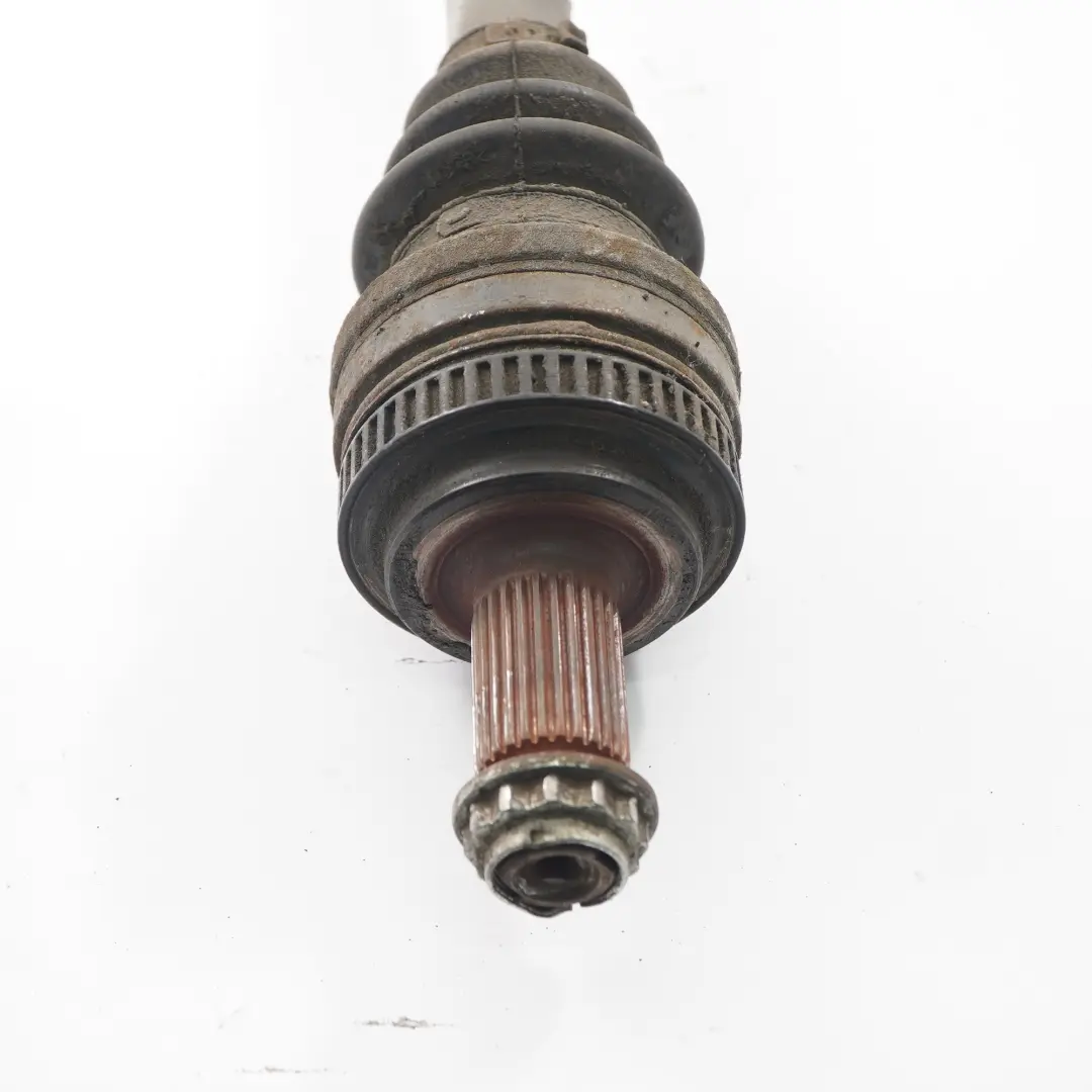 Benzina Albero trasmissione asse posteriore sinistro cambio 1229493 per BMW E46 con numero di parte 1229587 BMW E46 Benzina Albero trasmissione asse posteriore sinistro cambio 1229493 - SKU 1229587 - Numero di parte 1229587