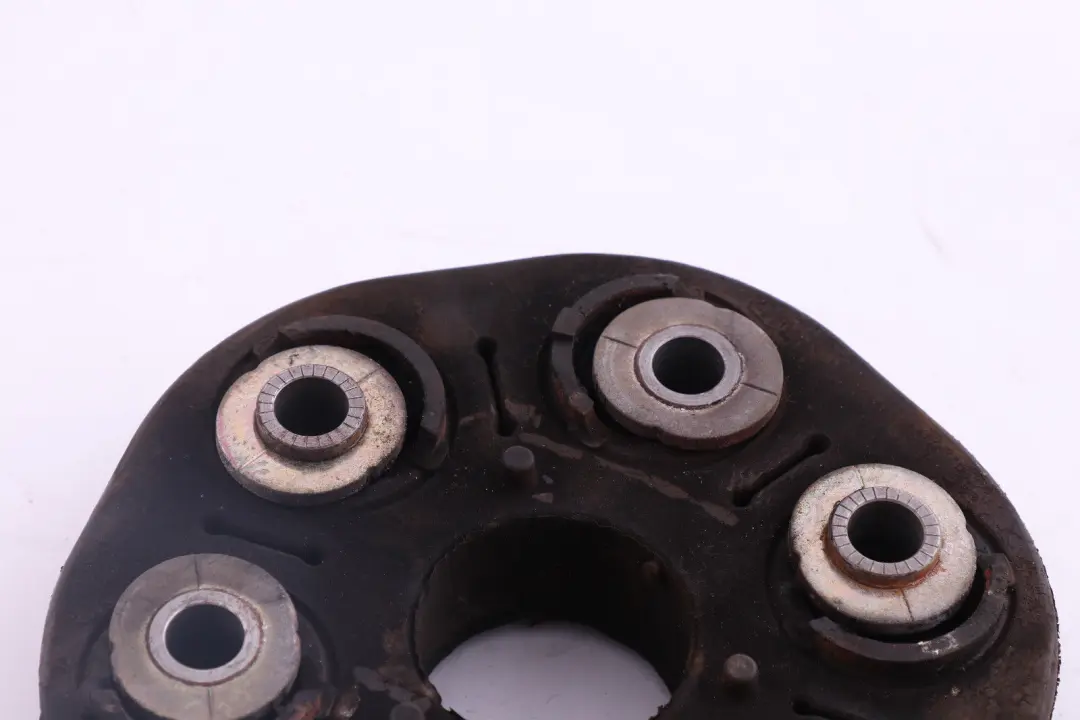 Łącznik Guma Wału Przegub do BMW E65 E66 E67 o numerze 1229754 BMW E65 E66 E67 Łącznik Guma Wału Przegub - SKU 1229754 - Numer Części 1229754