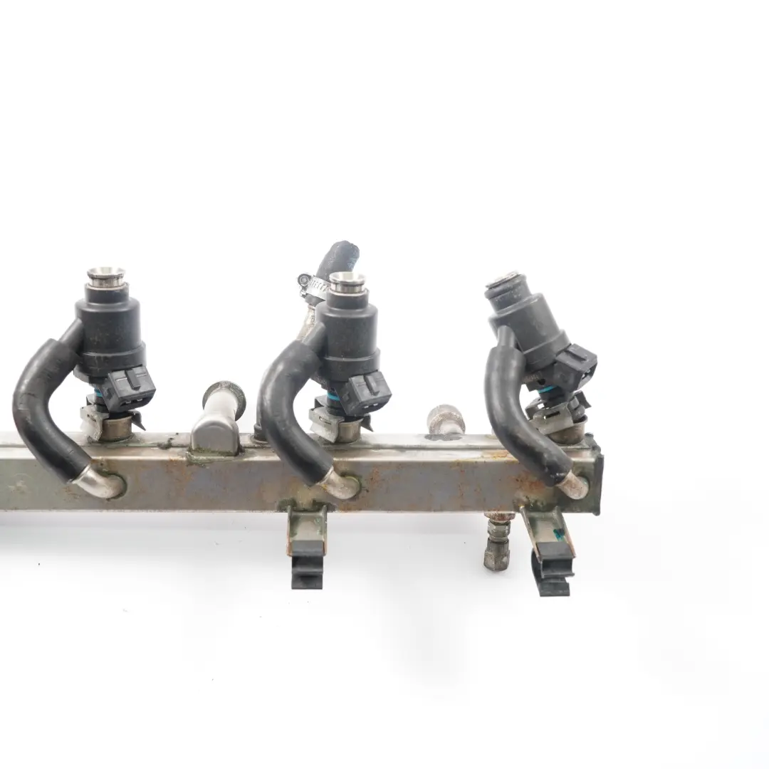 M43 Listwa Wtryskowa do BMW Z3 E36 316i 318i o numerze 1247904 BMW Z3 E36 316i 318i M43 Listwa Wtryskowa - SKU 1247904 - Numer Części 1247904