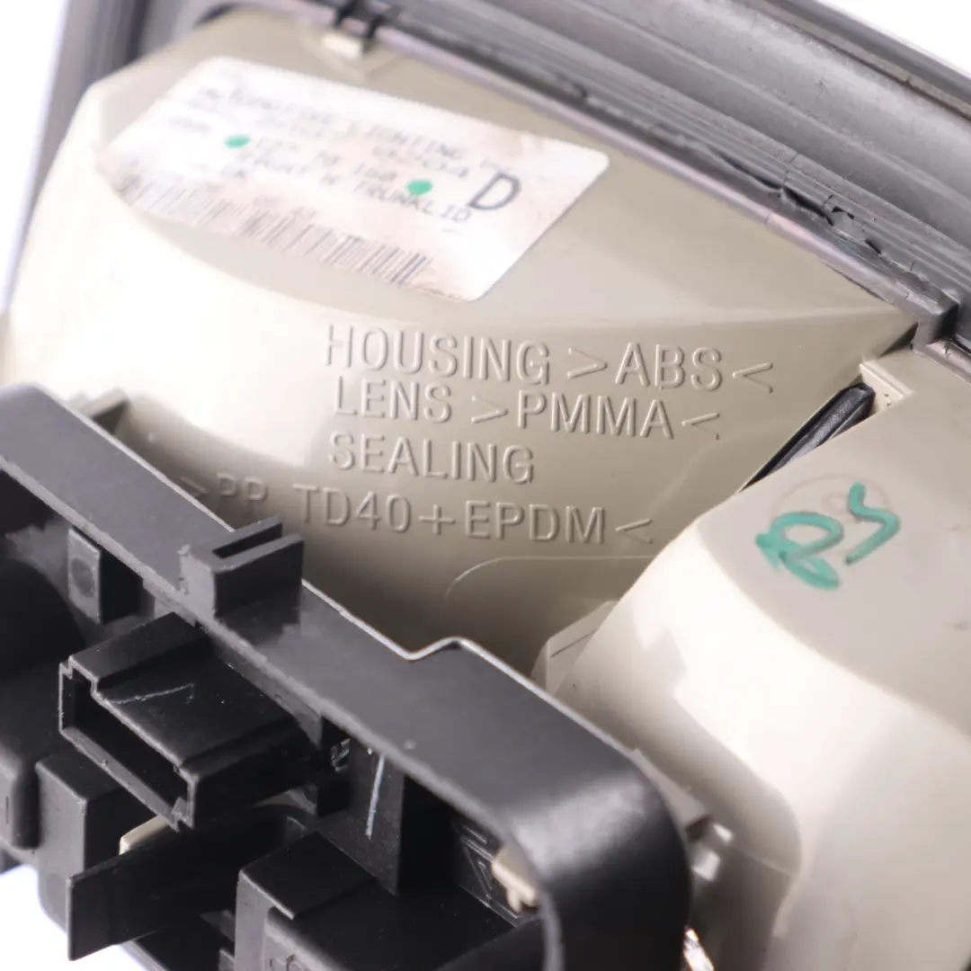 Light In Trunk Lid Tailgate Rear Right O/S Lighting Panel Lamp to Saab 9-3 with Part number 12770160 Saab 9-3 Light In Trunk Lid Tailgate Rear Right O/S Lighting Panel Lamp - SKU 12770160 - Part number 12770160