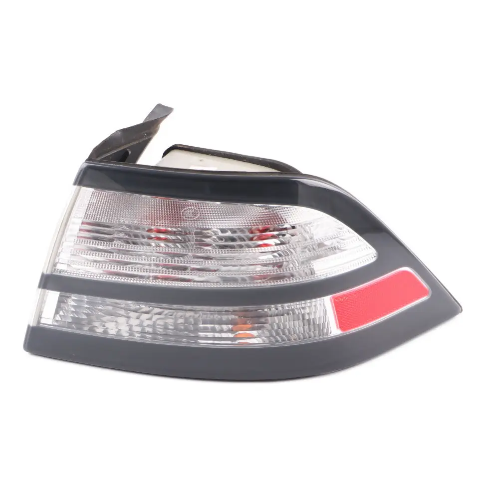 MK2 Facelift Rear Light Side Panel Right O/S Tail Lamp to Saab 9-3 with Part number 12775609 Saab 9-3 MK2 Facelift Rear Light Side Panel Right O/S Tail Lamp - SKU 12775609 - Part number 12775609