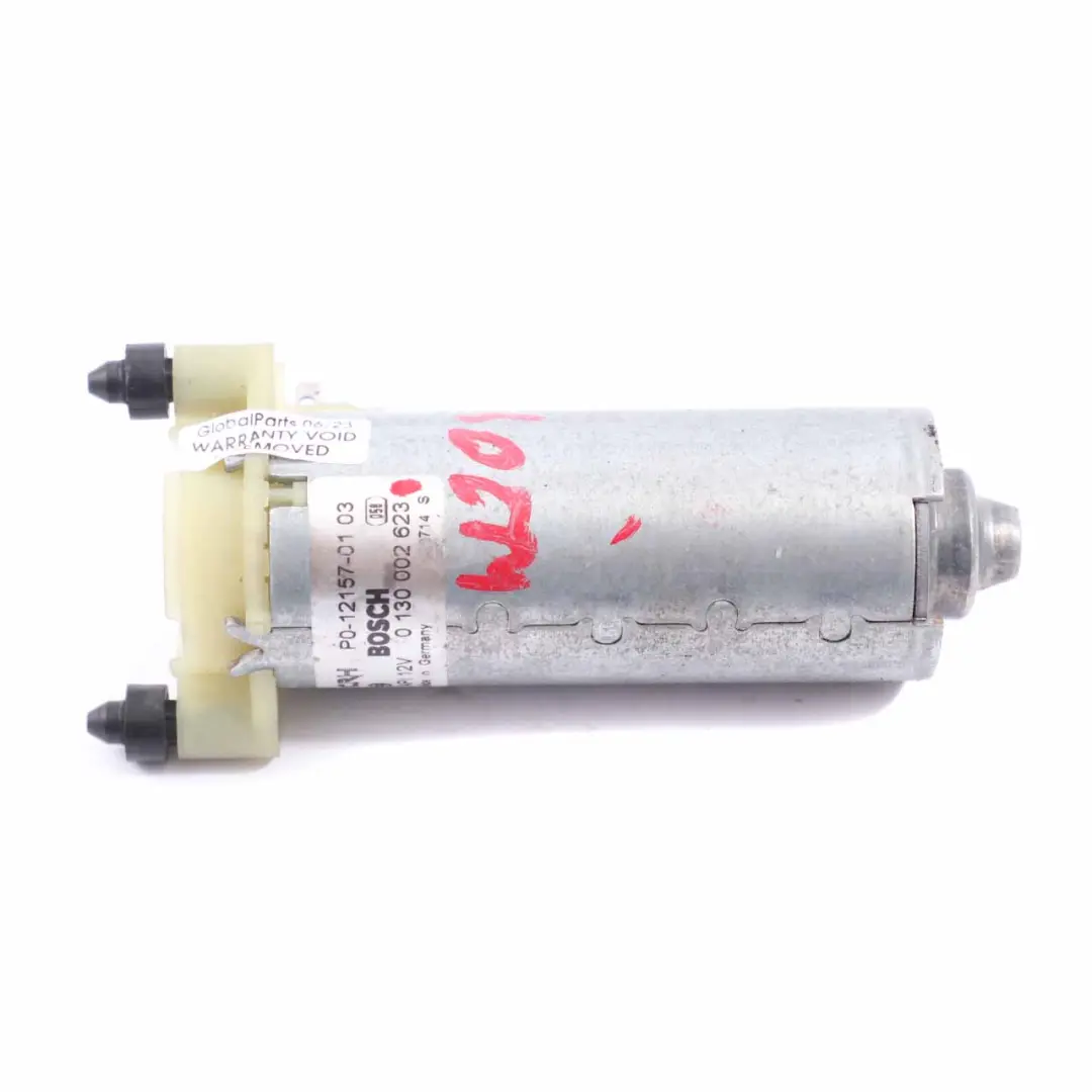 Mercedes W204 Actuador del motor de ajuste del asiento P0-12157-01 0 - SKU 130002623 - Número de pieza 0130002623
