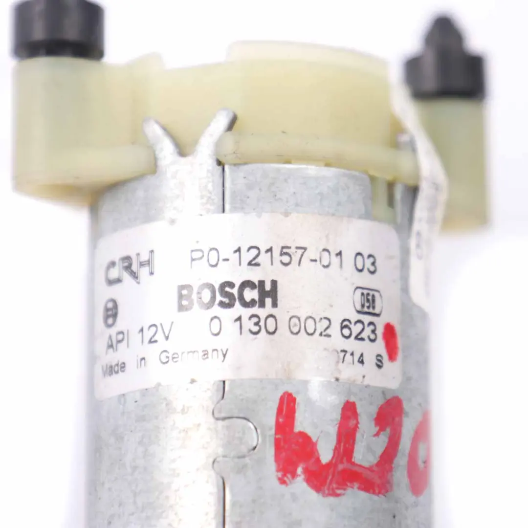 Attuatore motore regolatore sedile P0-12157-01 0 per Mercedes W204 con numero di parte 0130002623 Mercedes W204 Attuatore motore regolatore sedile P0-12157-01 0 - SKU 130002623 - Numero di parte 0130002623