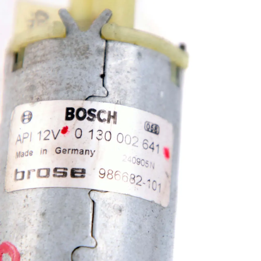 Mercedes-Benz B W245 Front Right O/S Seat Adjuster Motor Actuator 0 to with Part number 0130002641 Mercedes-Benz B W245 Front Right O/S Seat Adjuster Motor Actuator 0 - SKU 130002641 - Part number 0130002641