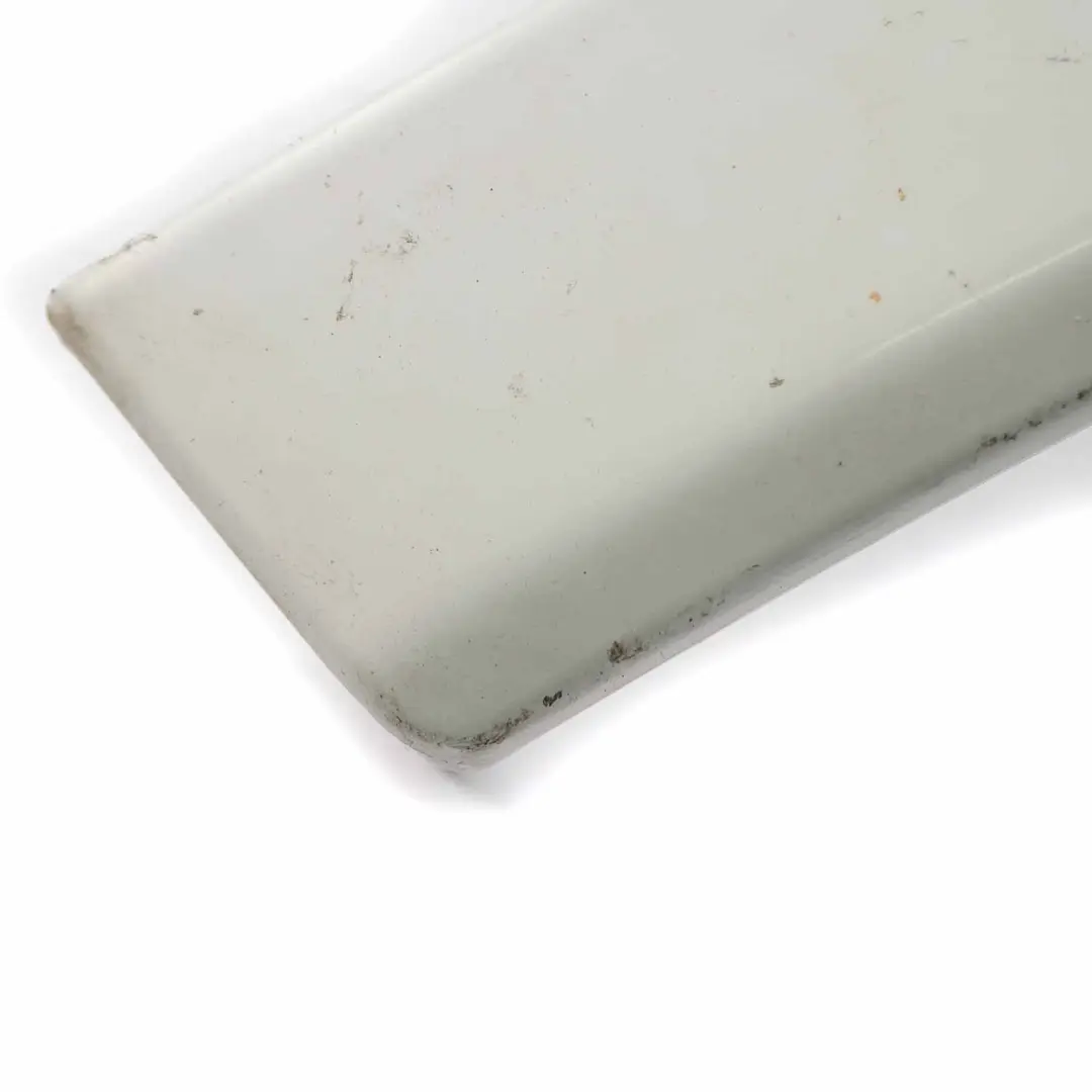 Coprifaro Fiat Ducato Peugeot Boxer Rivestimento faro destro per con numero di parte 1306528070 Coprifaro Fiat Ducato Peugeot Boxer Rivestimento faro destro - SKU 1306528070 - Numero di parte 1306528070