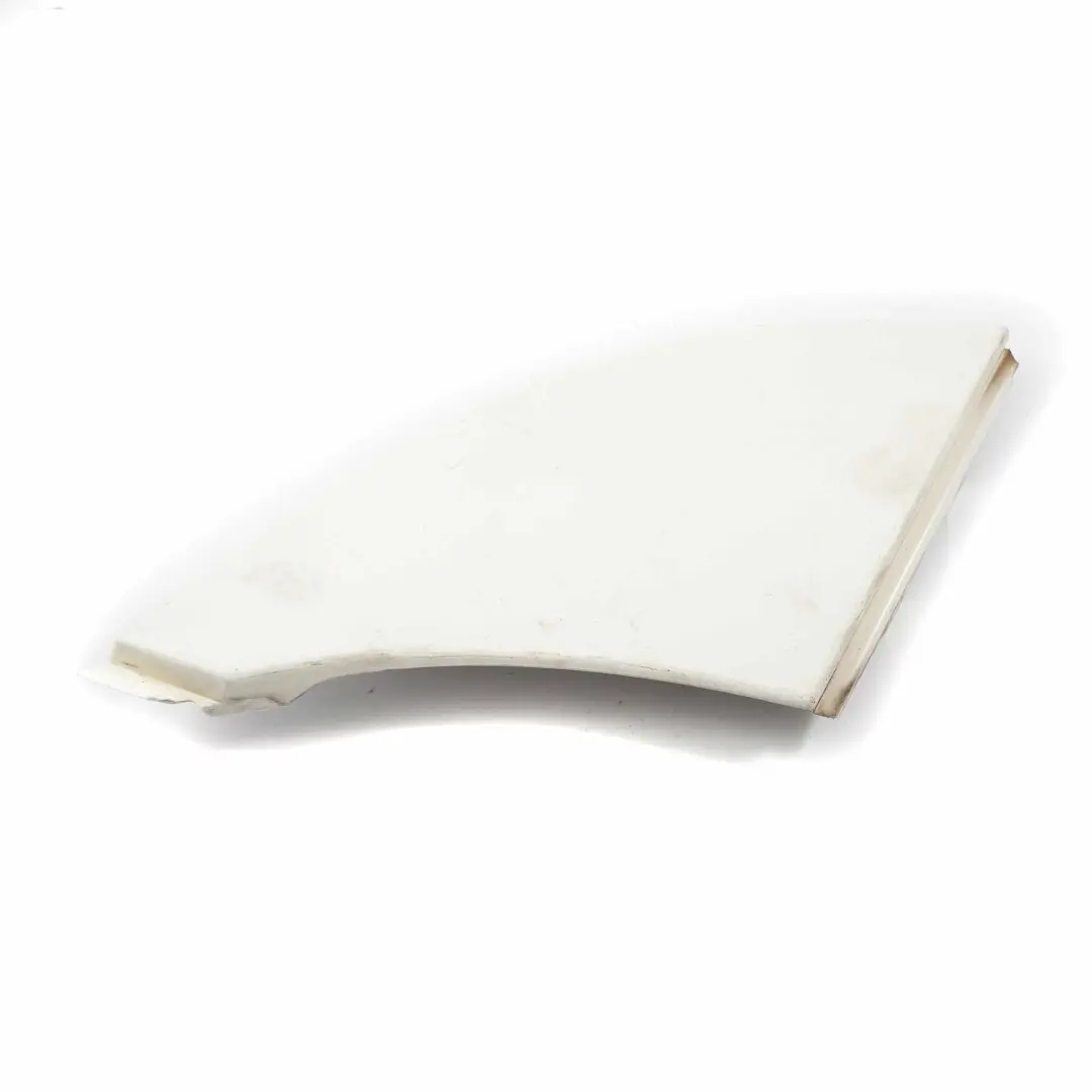 Coprifaro Fiat Ducato Peugeot Boxer Rivestimento faro sinistro per con numero di parte 1306531070 Coprifaro Fiat Ducato Peugeot Boxer Rivestimento faro sinistro - SKU 1306531070 - Numero di parte 1306531070