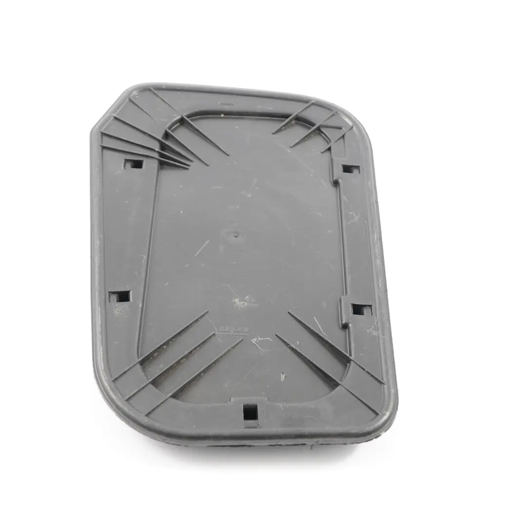 Peugeot Boxer Fiat Ducato Trappe carburant Capot réservoir Garniture - SKU 1306663070 - Numéro de pièce 1306663070