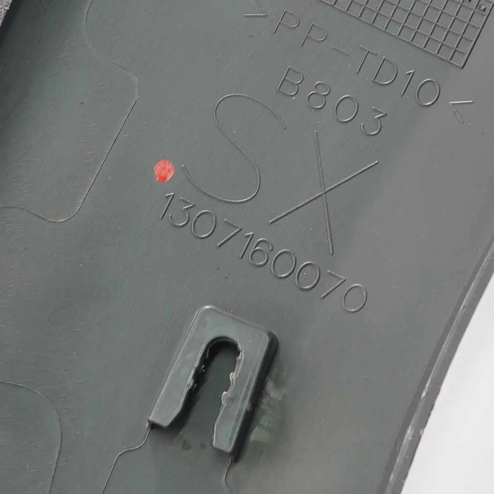 Passage roue Fiat Ducato Peugeot Boxer recouvrement avant gauche pour à propos du numéro de pièce 1307160070 Passage roue Fiat Ducato Peugeot Boxer recouvrement avant gauche - SKU 1307160070 - Numéro de pièce 1307160070