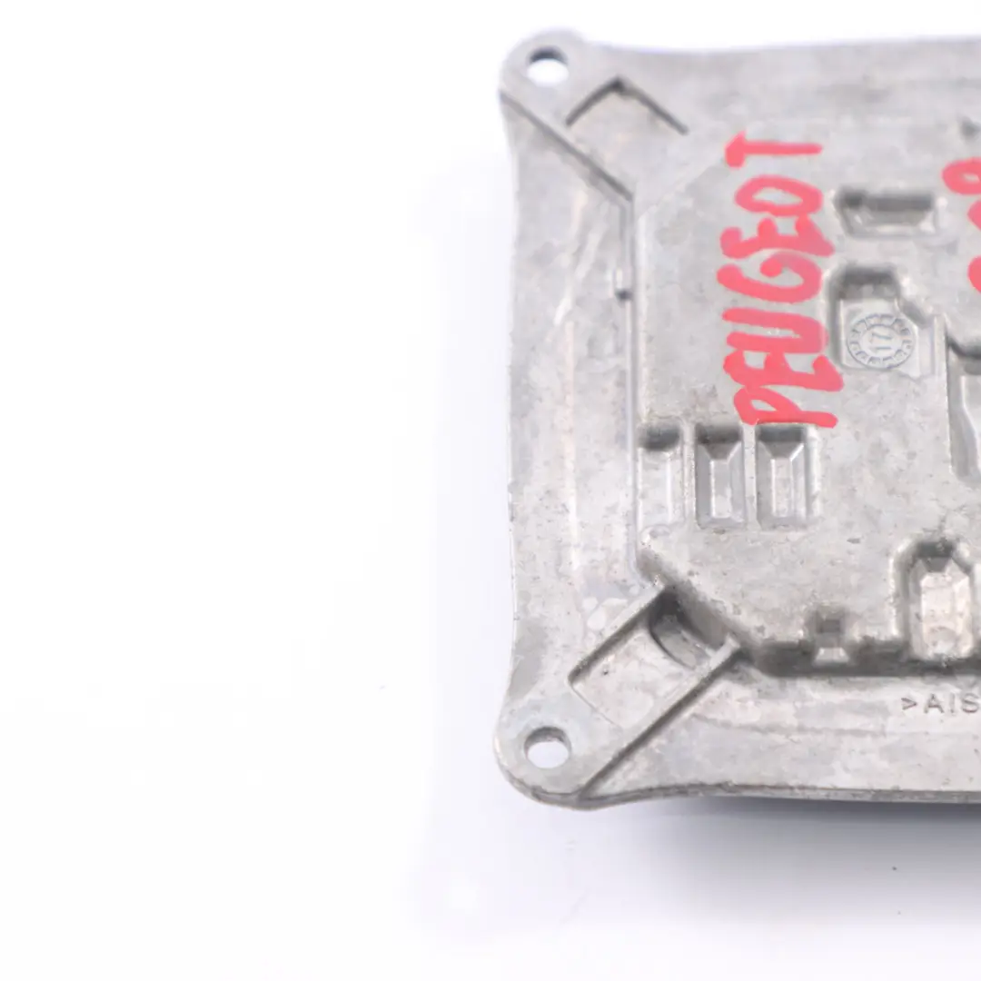 Przetwornica Xenon do Peugeot 308 o numerze 130732940300 Peugeot 308 Przetwornica Xenon - SKU 130732940300 - Numer Części 130732940300