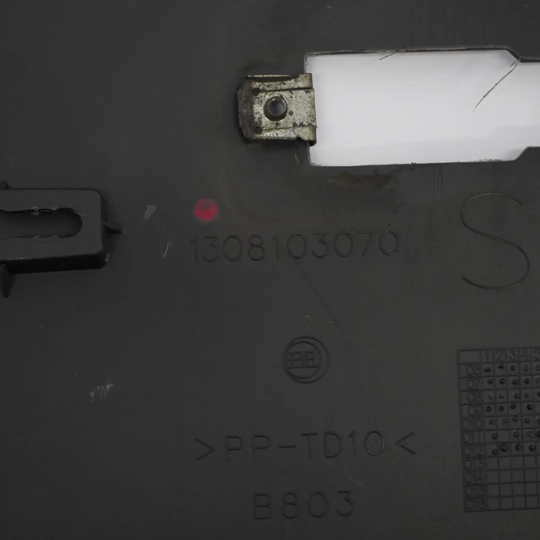 Pannello laterale Fiat Ducato Peugeot Boxer ruota posteriore sinistra per con numero di parte 1308103070 Pannello laterale Fiat Ducato Peugeot Boxer ruota posteriore sinistra - SKU 1308103070 - Numero di parte 1308103070