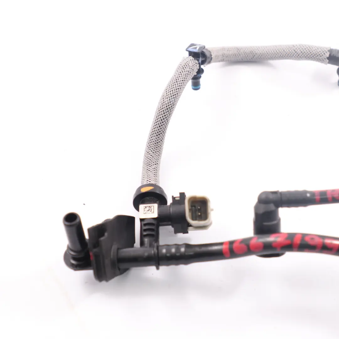 Línea de derrame de retorno de combustible para Renault Trafic III Vivaro B 1.6 DCI con número de pieza 130C20393R Renault Trafic III Vivaro B 1.6 DCI Línea de derrame de retorno de combustible - SKU 130C20393R - Número de pieza 130C20393R