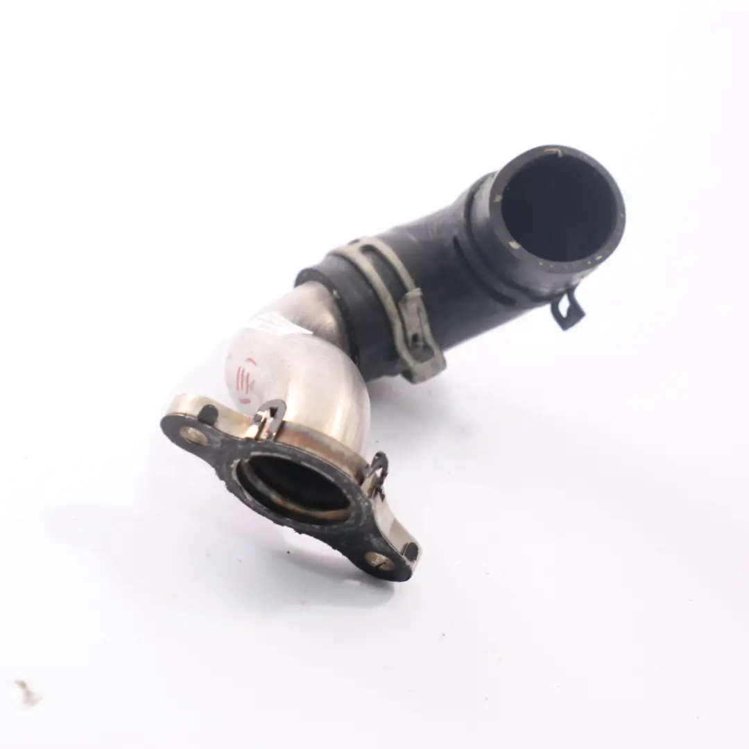 Tuyau Recirculation Gaz D'Échappement EGR pour Renault Trafic III 1.6 Diesel à propos du numéro de pièce 131593R Renault Trafic III 1.6 Diesel Tuyau Recirculation Gaz D'Échappement EGR - SKU 131593R - Numéro de pièce 131593R