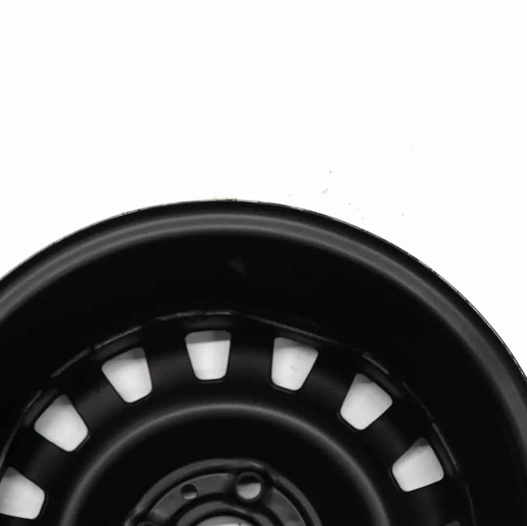 Cerchio in acciaio nero 5.5J 14'' ET:39 per Opel Corsa D con numero di parte 13211896 Opel Corsa D Cerchio in acciaio nero 5.5J 14'' ET:39 - SKU 13211896 - Numero di parte 13211896