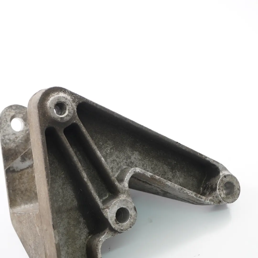 Insigia 2.0 Cdti 20DT Diesel Gearbox Engine Bracket Mount to Vauxhall Opel with Part number 13228289 Vauxhall Opel Insigia 2.0 Cdti 20DT Diesel Gearbox Engine Bracket Mount - SKU 13228289 - Part number 13228289