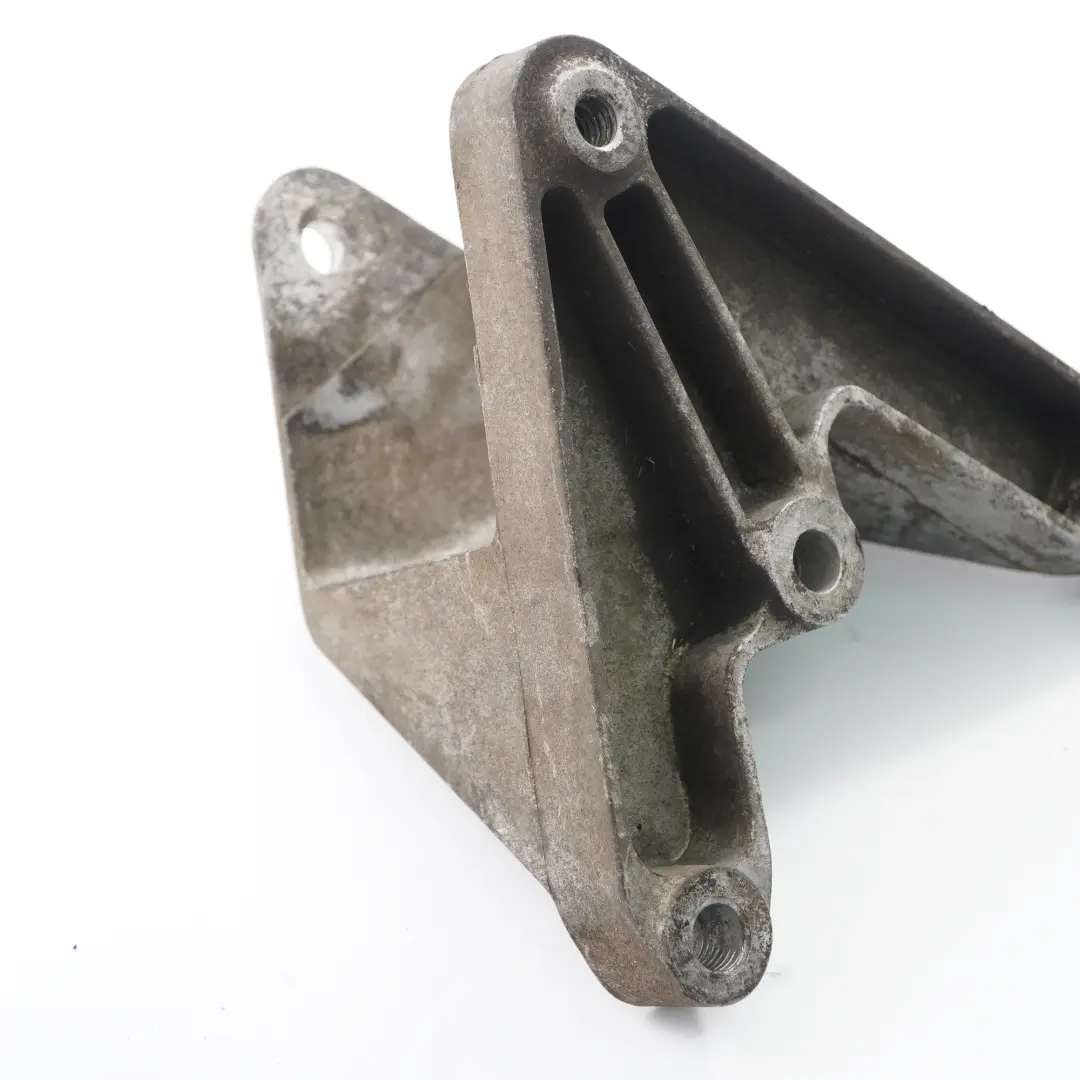 Insigia 2.0 Cdti 20DT Diesel Gearbox Engine Bracket Mount to Vauxhall Opel with Part number 13228289 Vauxhall Opel Insigia 2.0 Cdti 20DT Diesel Gearbox Engine Bracket Mount - SKU 13228289 - Part number 13228289